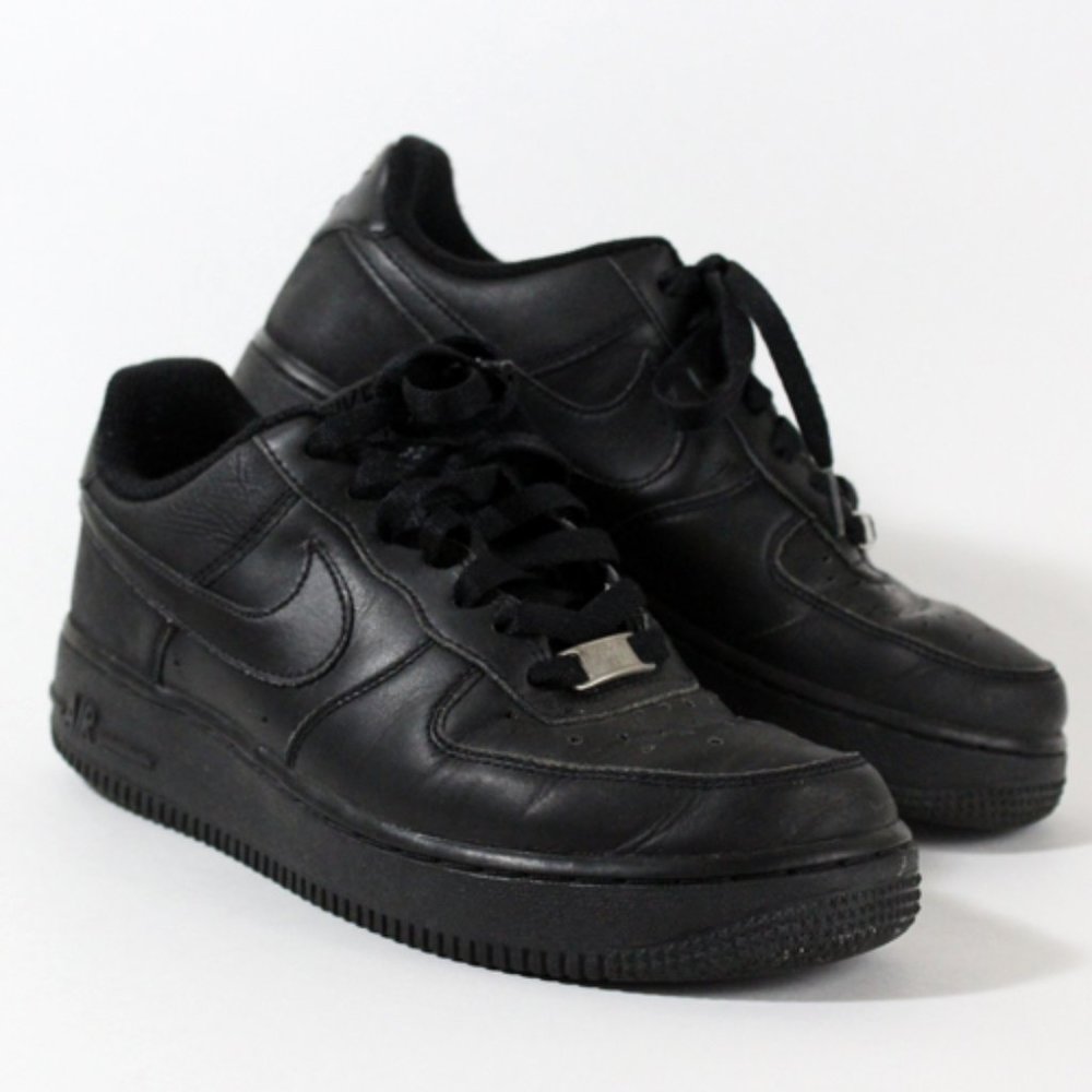 Nike Air Force 1s Low Mono Black
